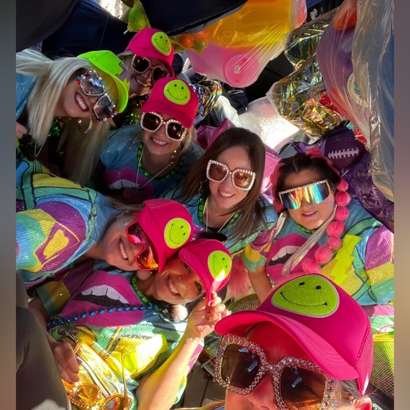 Plus size fun fashion here - Picture 13 of 13